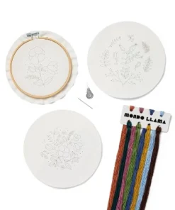 Floral Embroidery Kit - Mondo Llama™
